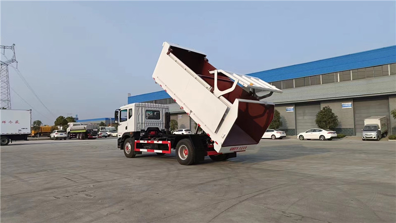 東風(fēng)多利卡D9對接式垃圾車