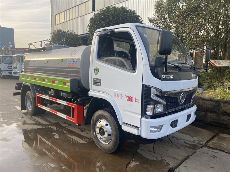多功能東風(fēng)福瑞卡5方灑水車