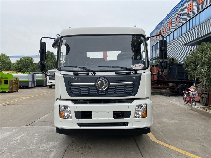 國(guó)六 東風(fēng)天錦可卸式垃圾車