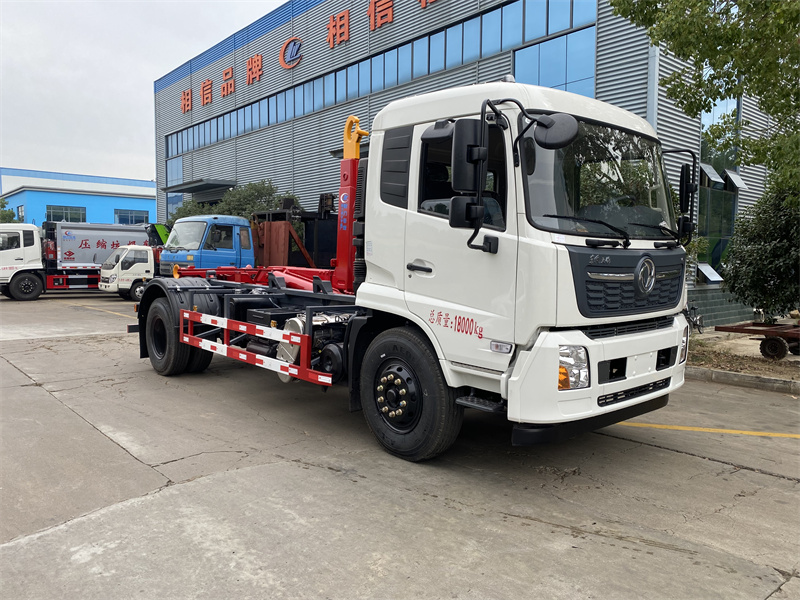 國(guó)六 東風(fēng)天錦可卸式垃圾車